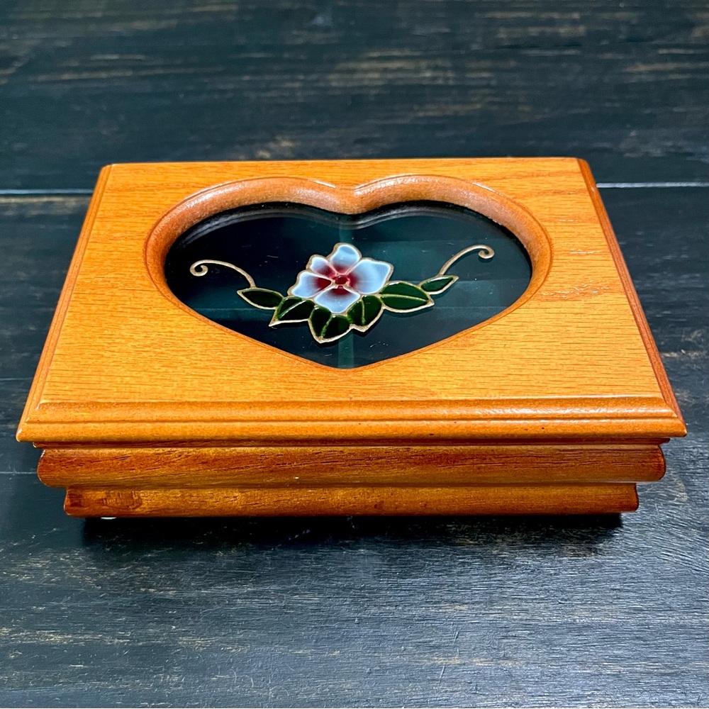Carved Wood  Floral Jewelry/Trinket Box w/ Glass Inlay Felt Inside Hand Painted
